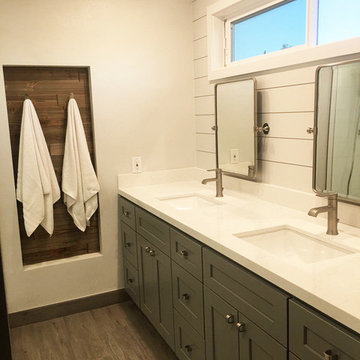 Simple Guest Bath