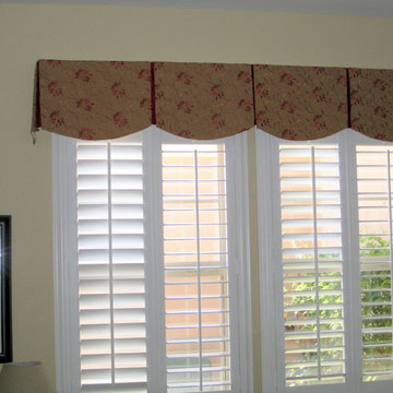Scalloped box pleat valance
