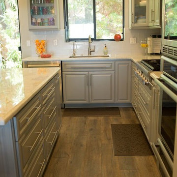 San Pedro kitchen & bathroom