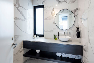 This is an example of a bathroom in Adelaide.