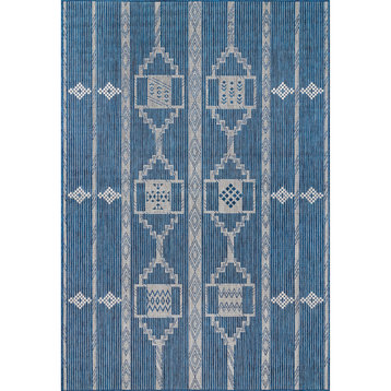 nuLOOM Claudia Tribal Striped Indoor/Outdoor Area Rug, Blue 5' x 8'
