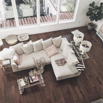 MEGAN STYLE - MODERN ITALIAN LOOK - CUSTOM SECTIONAL SOFA