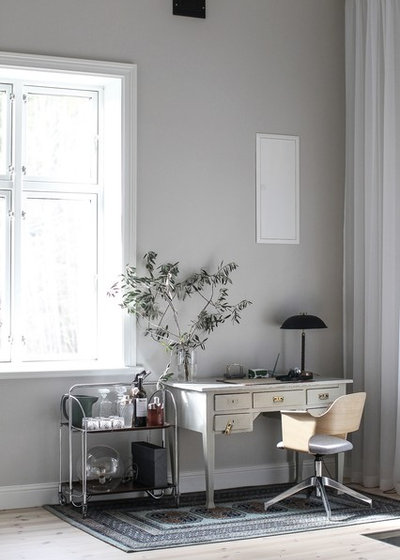 Scandinavian Home Office by Fastighetsbyrån