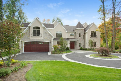 Inspiration for a contemporary exterior home remodel in New York