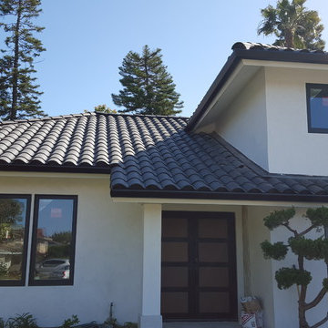Huntington Beach California, White Fascia Wrap, Black 6 inch Angle Face Gutters