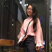 Lê Hảo's photo