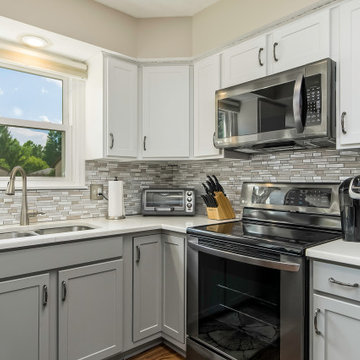Transitional Kitchen Remodel in a Two-Tone Color