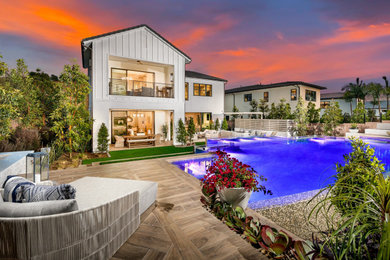 Example of a trendy pool design in Orange County