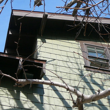 Culver City Craftsman - Detail - Extended rafters w/outrigger beams