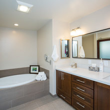 master bath 2nd floor