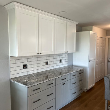 Kitchen Remodel Done in a Subtle Two-Tone Color