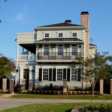 FENCE THE HOUSE