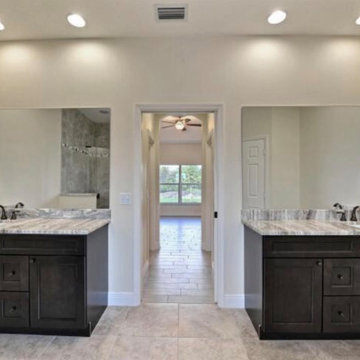 Blue Diamond 4 Bed 2 Bath 2 Car Garage