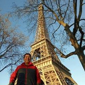 Tay How's photo