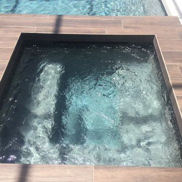 389 - Screened in Pool with Spa and Deck