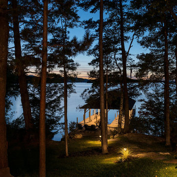 New England Lakefront Living