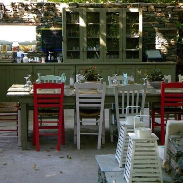 Outdoor Kitchens