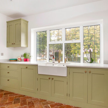 Rickmansworth Handleless Shaker Kitchen