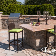 Outdoor Kitchen