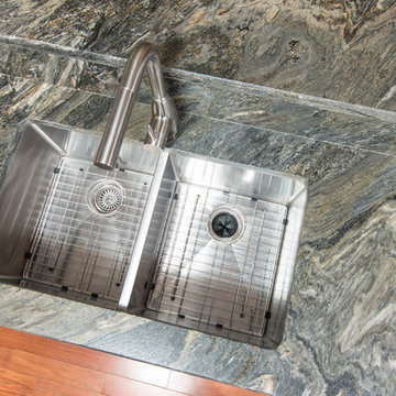 Cosmos Metalicus Granite