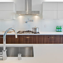 mixed colour cabinets