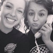Chloe Hundley's photo