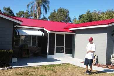 This is an example of a modern porch design in Tampa.