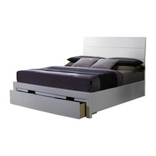 bed w storage