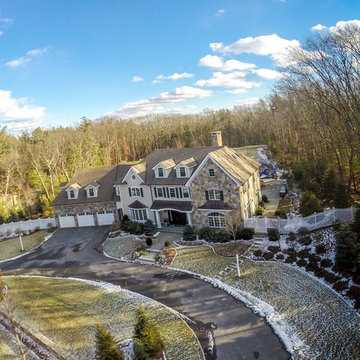 281 Country Drive, Weston, MA presented by Amy Mizner