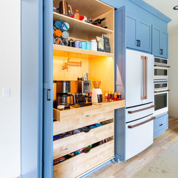 Blue & White Oak Harmony