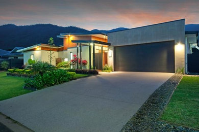 This is an example of a contemporary home design in Cairns.