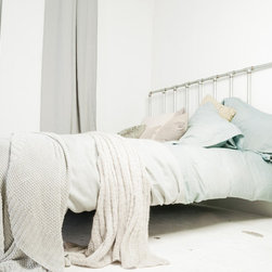 Paula Galvanised Steel Threaded Pipe Bed - Panel Beds