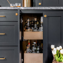 Bar & Game Room