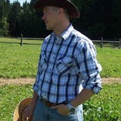 Jesse James's photo