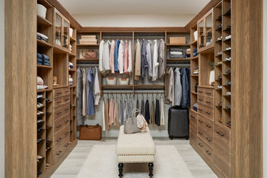 Closet - traditional closet idea