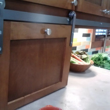 Appliance garage slider door system