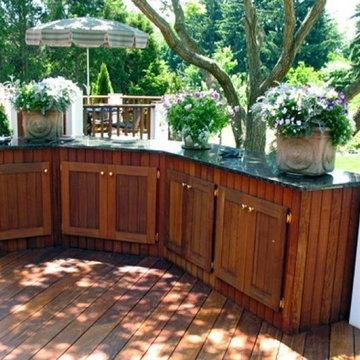 Outdoor Kitchens