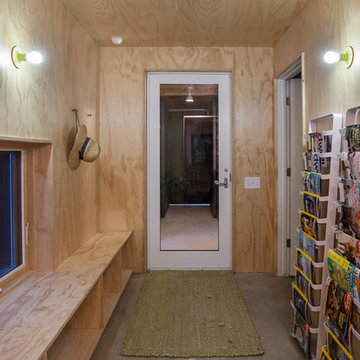 Faye and Walker Architecture: Pine House