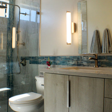 Twin Baths with individual identities