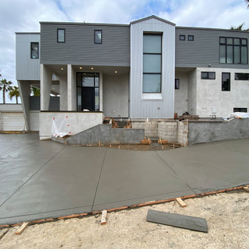 Installing a Grey Concrete Driveway in Del Mar