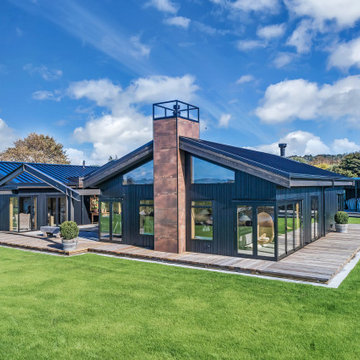 Wāpu Gables - The Jetty House