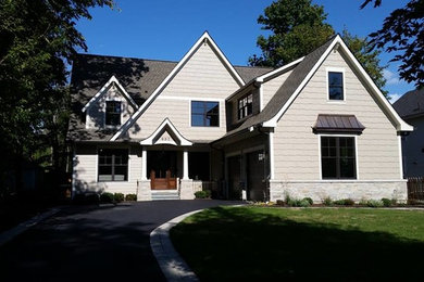 Example of an exterior home design in Chicago