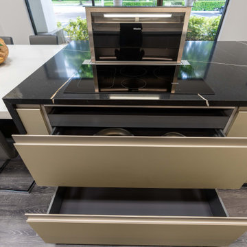 1st FLOOR DISPLAY 2020/LAMINATE KITCHEN