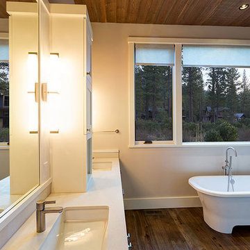 Pine Forest Chalet
