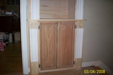 Arts and crafts home design photo in Boston