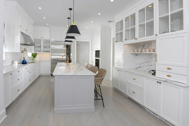 Design ideas for a classic kitchen in Bridgeport.