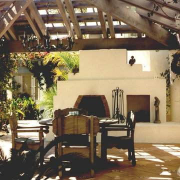 Contemporary Spanish Colonial Patio