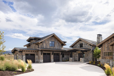 Example of an exterior home design in Salt Lake City