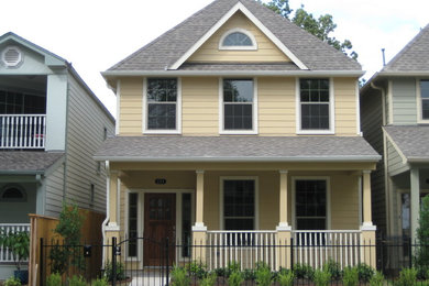Elegant exterior home photo in Houston
