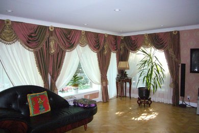 Example of a classic living room design in New York